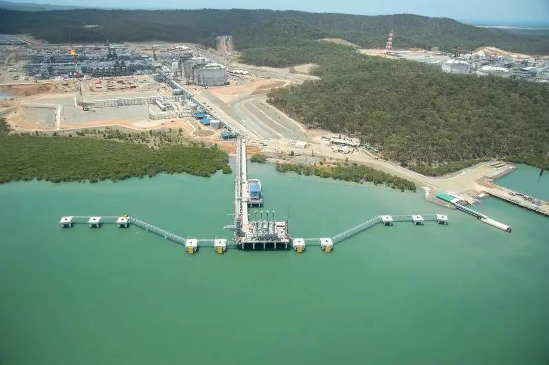 中国海油牵头签订国内最大规模LNG船舶建造项目(图1) 中国海油牵头签订国内最大规模LNG船舶建造项目(图1)