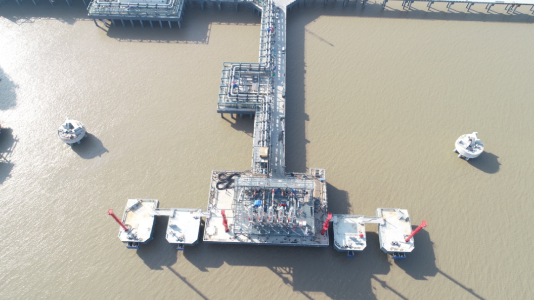 温州：浙南地区最大LNG码头顺利建成(图2)